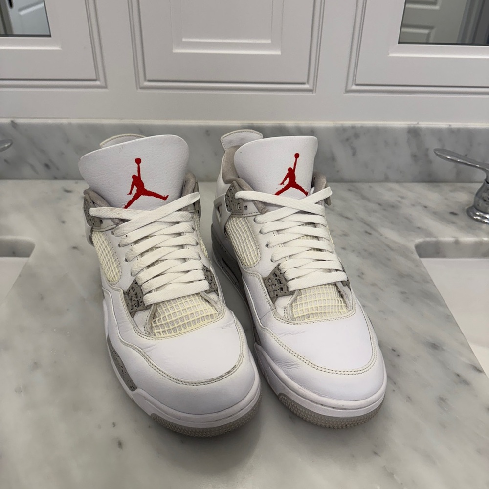 Jordan 4 Retro White Oreo Sneakers